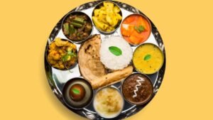 Sandhya Bhoga (8:30 pm)